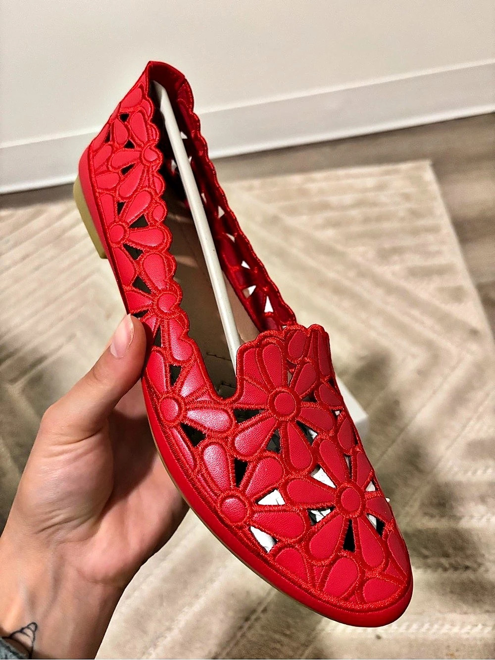Red flower Flats US 8.5